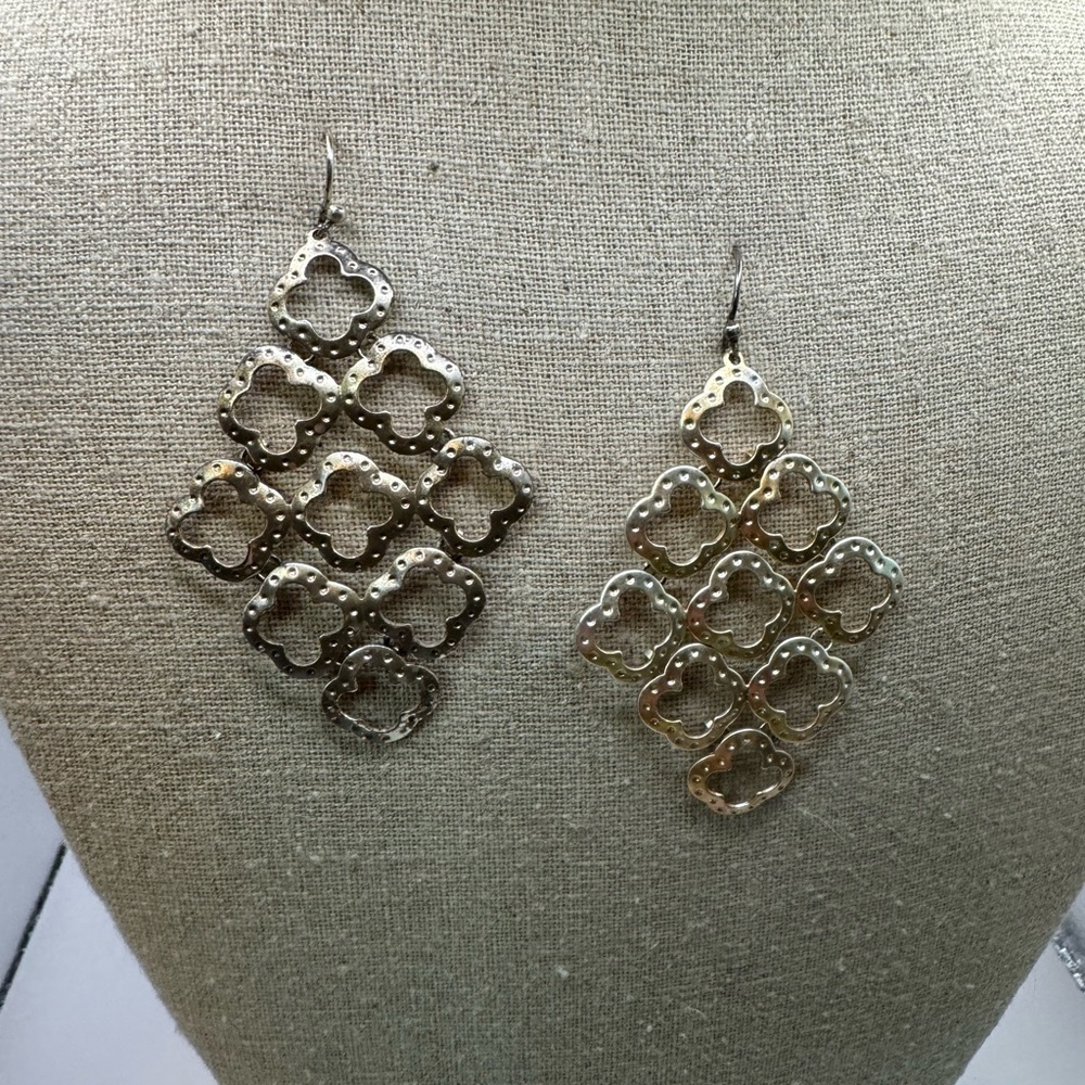 Stella and Dot clover quatrafoil drop earrings RARE